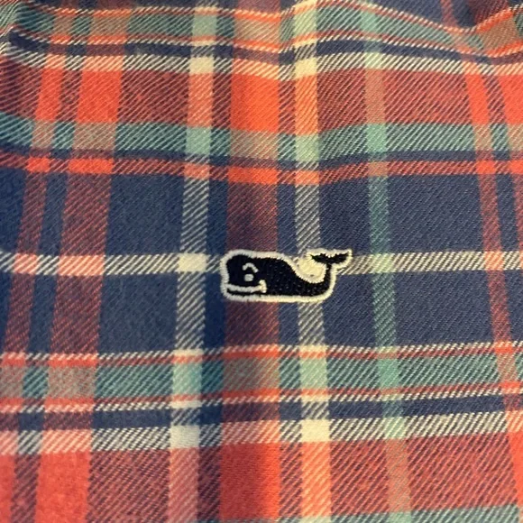 Boys Vineyard Vines Lyle Whale Flannel Shirt NWOT medium never worn 12-14 new - Picture 3 of 7